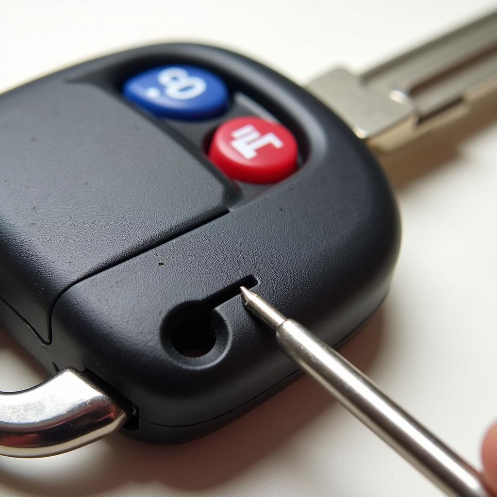 Chevy Key Fob with Visible Key and Separation Notch