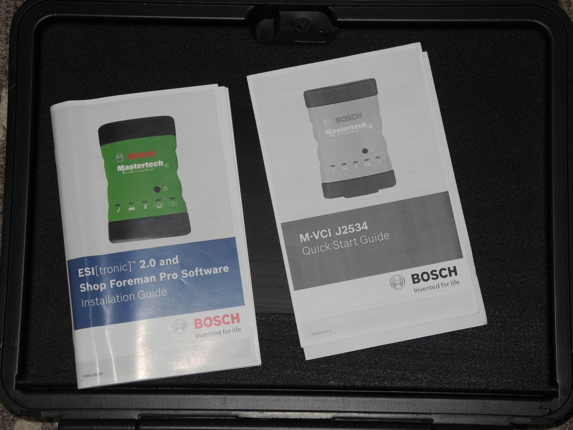 Side view of Bosch Mastertech VCI showing serial number label