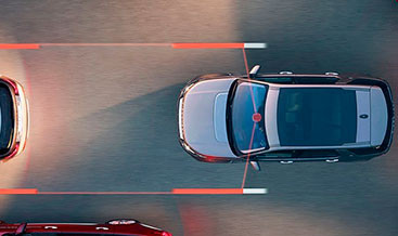 Discovery 5 Lane Keep Assist (LKA) in action, demonstrating steering correction for lane departure prevention.