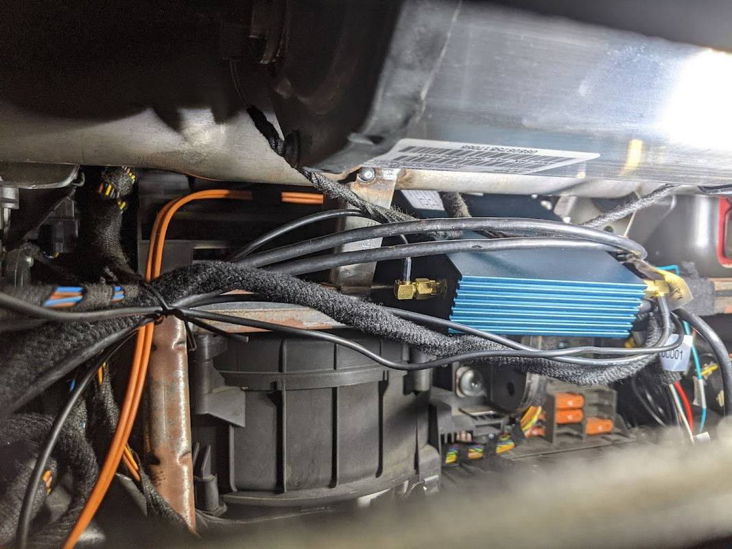 Mr12Volt P2000 Unit Mounted Above Glove Box in BMW