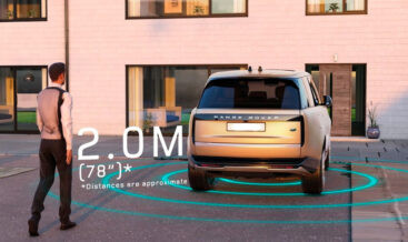 Walk-away Locking system activated on a Range Rover Sport 2023